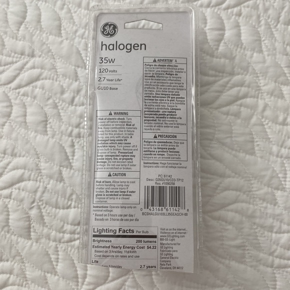 GE halogen 35w 120v indoor floodlight 2pk NWT - Picture 3 of 4